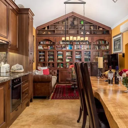 Bv Apartment *