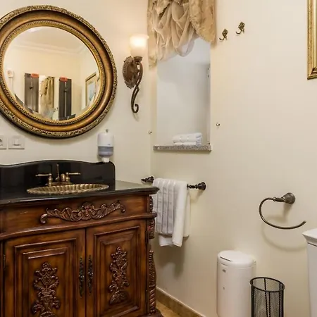 Bv Apartment *